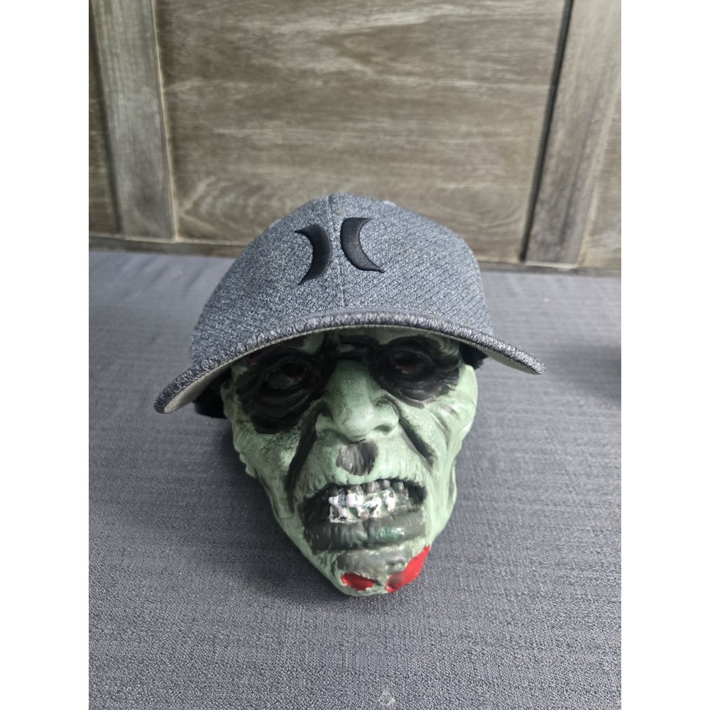 Hurley Flexfit Gray Black Stretch Fitted Hat Cap Size L/XL Adult